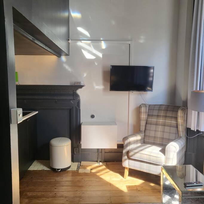 21 Mini Loft Apartment - Great Location - Comfy King Size Bed برايتون المظهر الخارجي الصورة