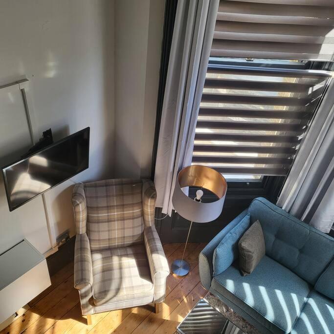 21 Mini Loft Apartment - Great Location - Comfy King Size Bed برايتون المظهر الخارجي الصورة