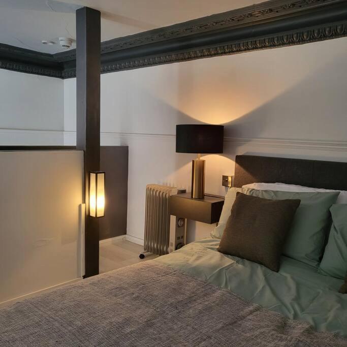 21 Mini Loft Apartment - Great Location - Comfy King Size Bed برايتون المظهر الخارجي الصورة